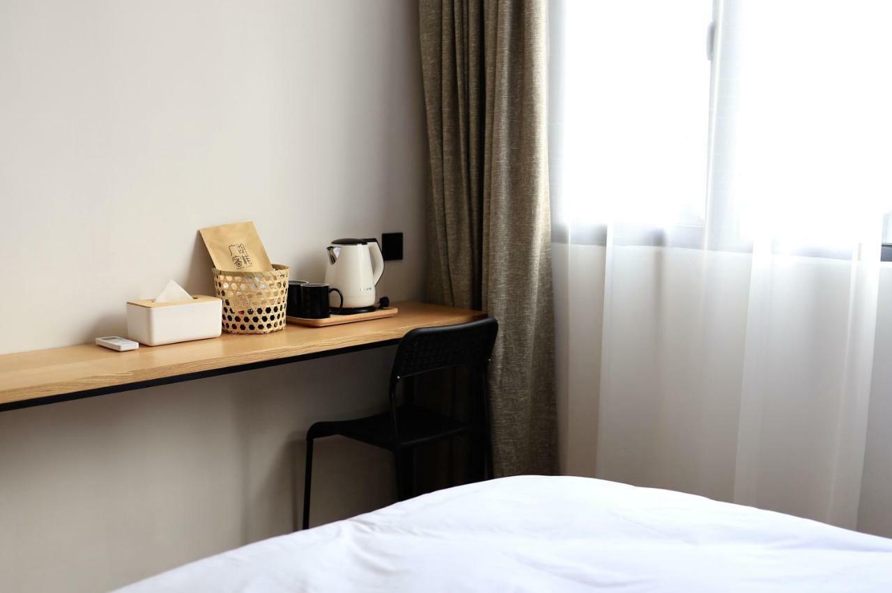 Travel Light Inn Guilin Extérieur photo